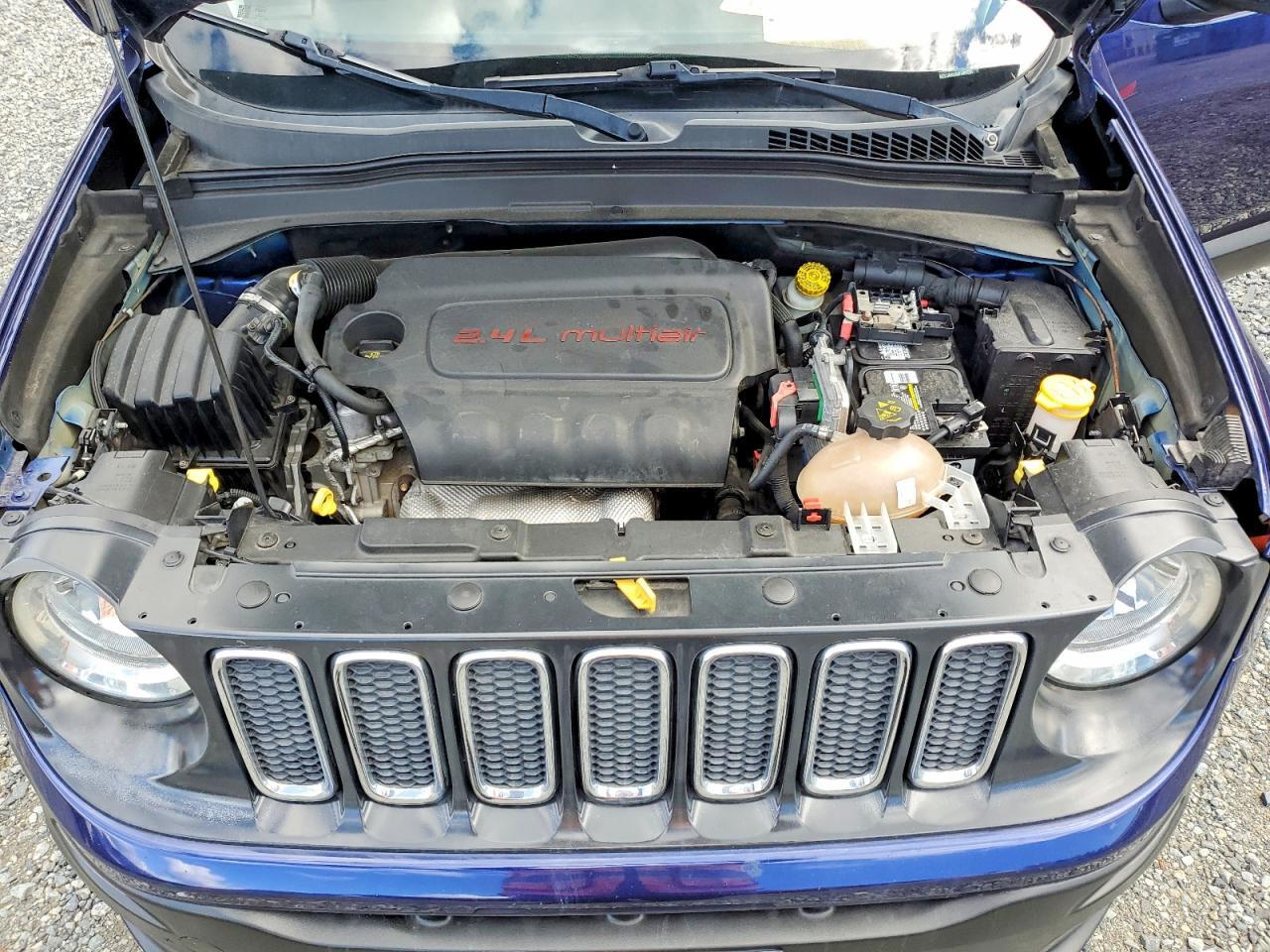2018 JEEP RENEGADE LATITUDE — Фото 12 из 13