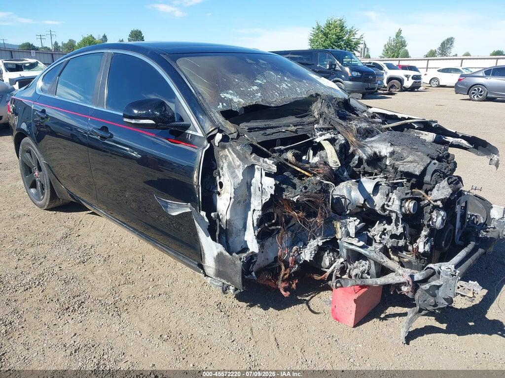 SAJBR4FX0JCY69368 2018 JAGUAR XF photo no. 12