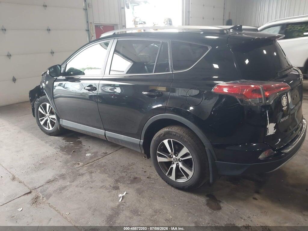 2T3RFREV1HW628283 2017 TOYOTA RAV4 photo no. 3