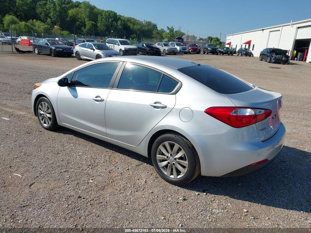 KNAFX4A67G5608527 2016 KIA FORTE photo no. 3