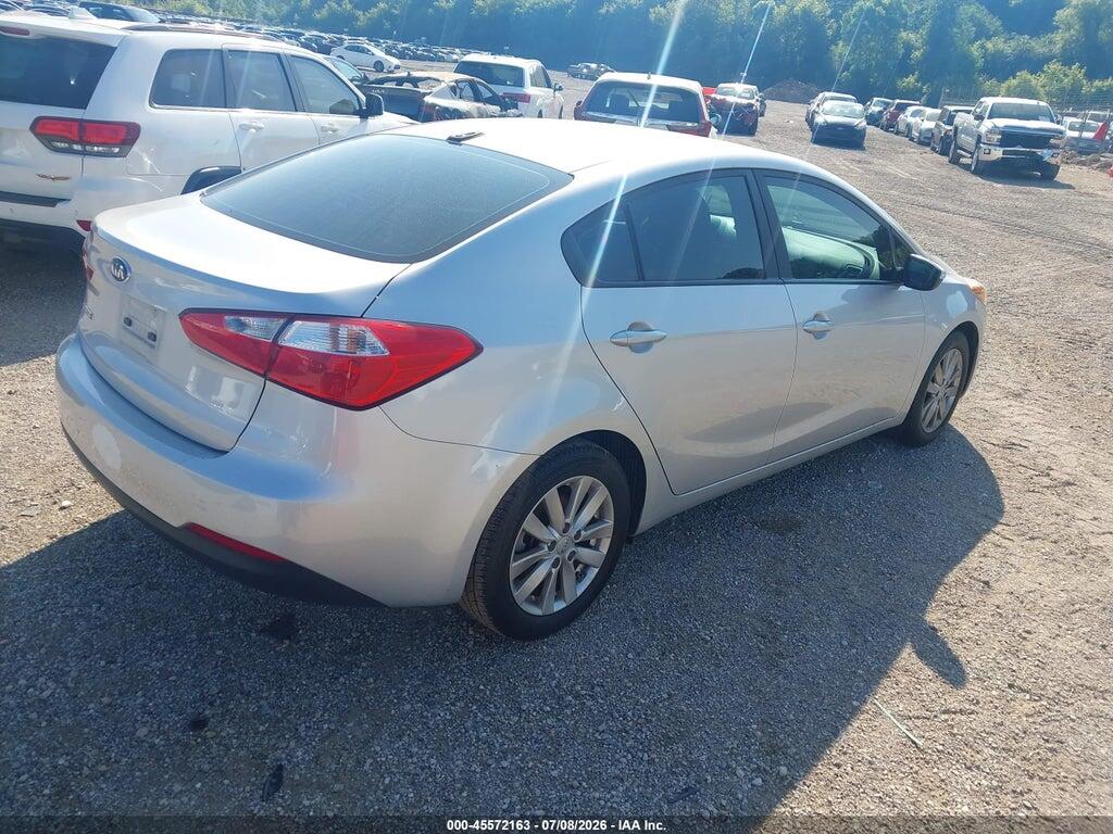 KNAFX4A67G5608527 2016 KIA FORTE photo no. 4