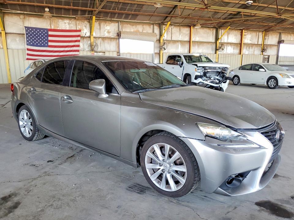 JTHBA1D26G5035130 2016 LEXUS IS photo no. 4
