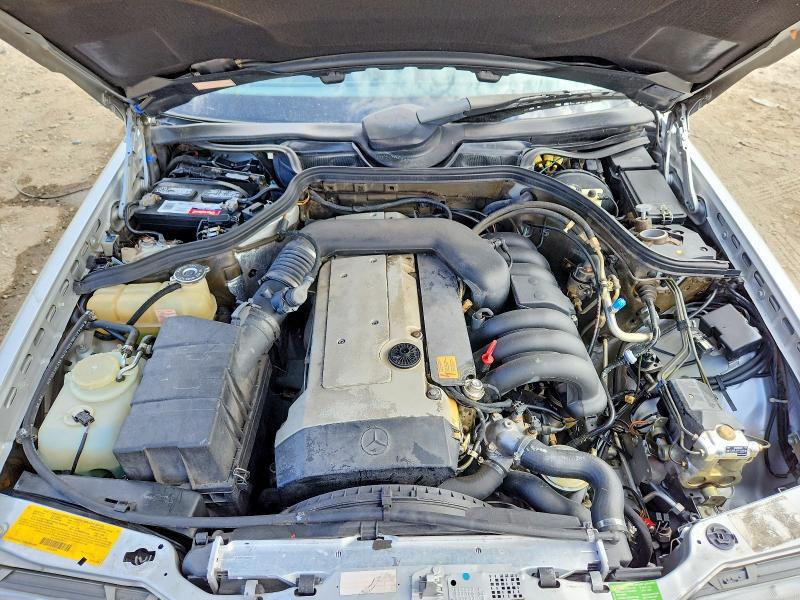 1995 MERCEDES-BENZ E 320 — Фото 11 из 12