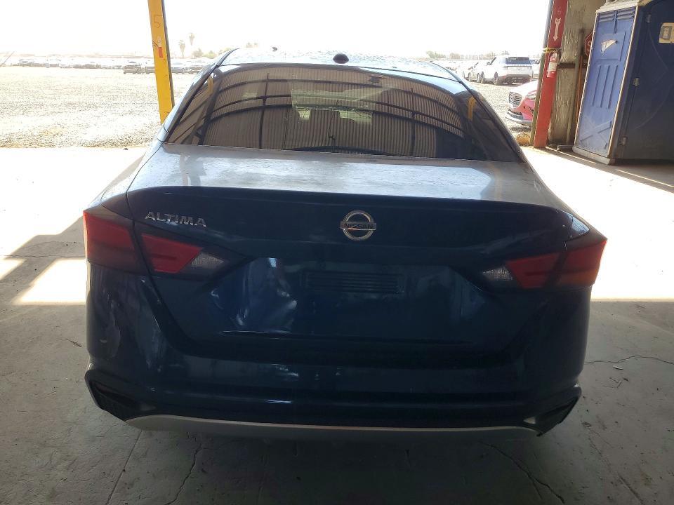 2020 NISSAN ALTIMA S — Фото 6 из 12