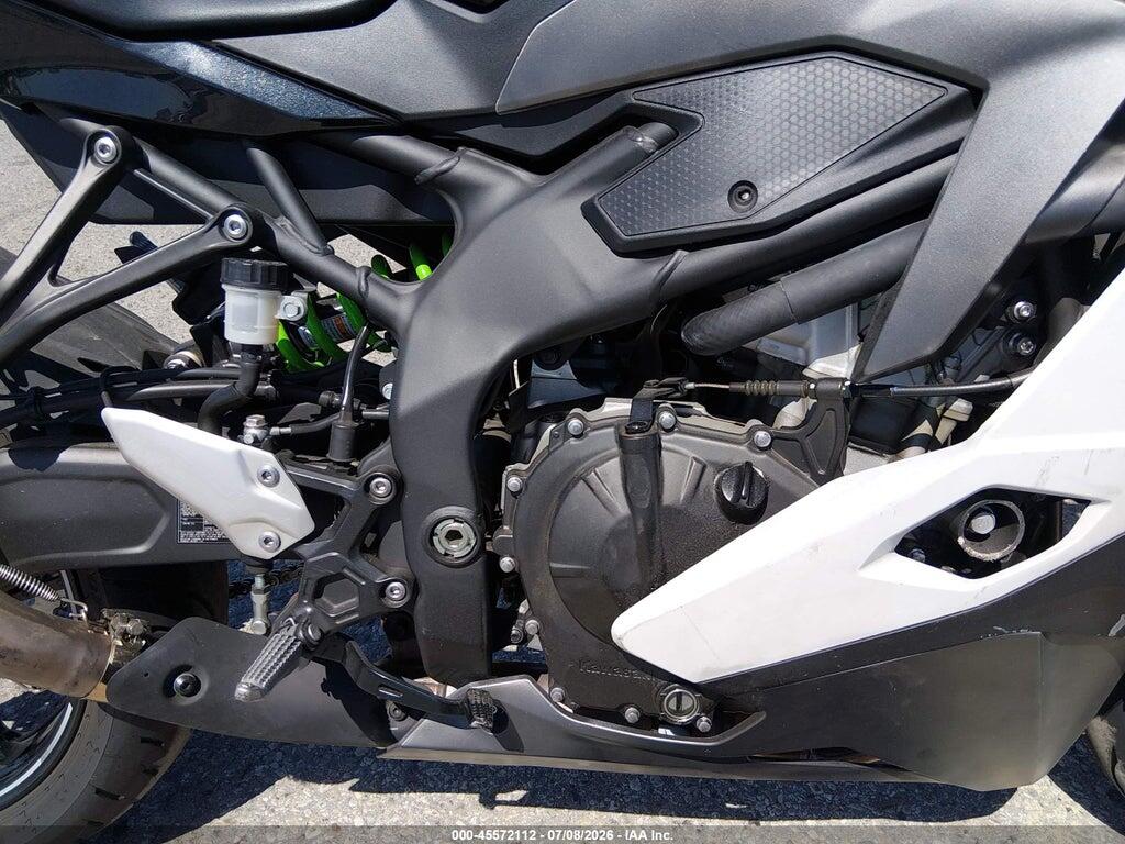 ML5ZXCS11TDA46618 2026 KAWASAKI ZX400 photo no. 8