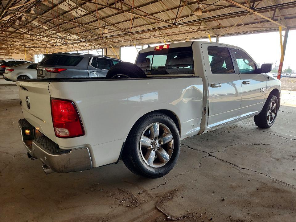 2019 RAM 1500 CLASSIC SLT — Фото 3 из 12