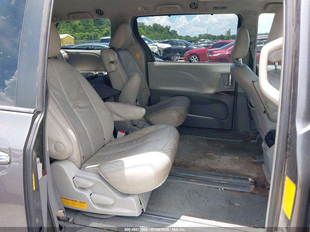 5TDYK3DC7DS372912 2013 TOYOTA SIENNA photo no. 8