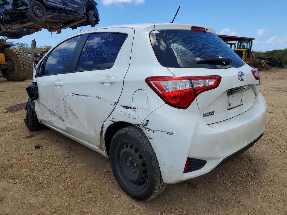 2019 TOYOTA YARIS L — Фото 2 из 13
