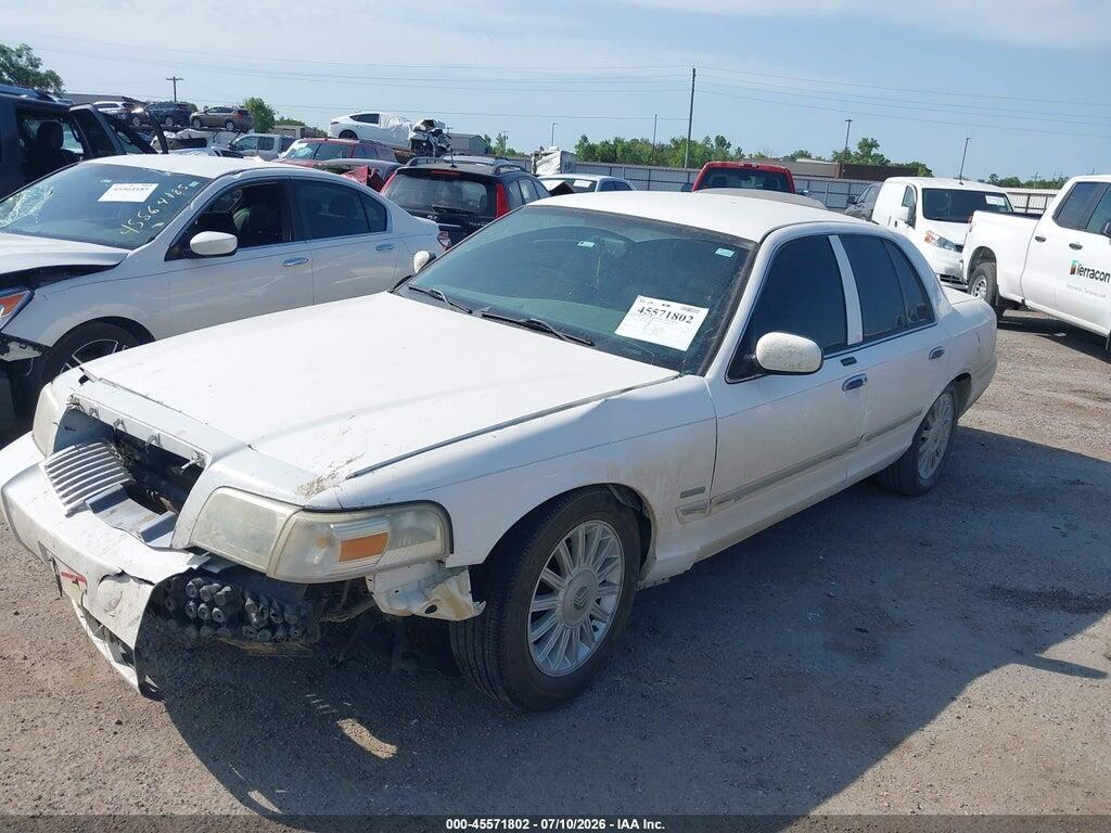 2MEHM75V89X603201 2009 MERCURY GRAND MARQUIS photo no. 2