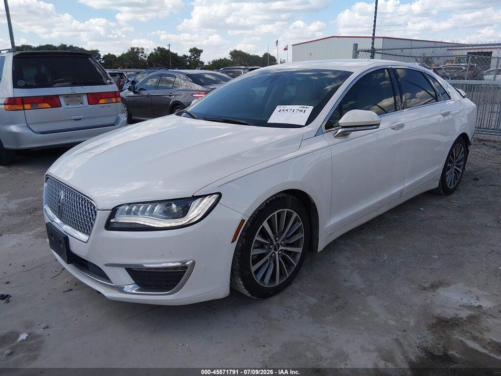 3LN6L5A98LR611745 2020 LINCOLN MKZ photo no. 2