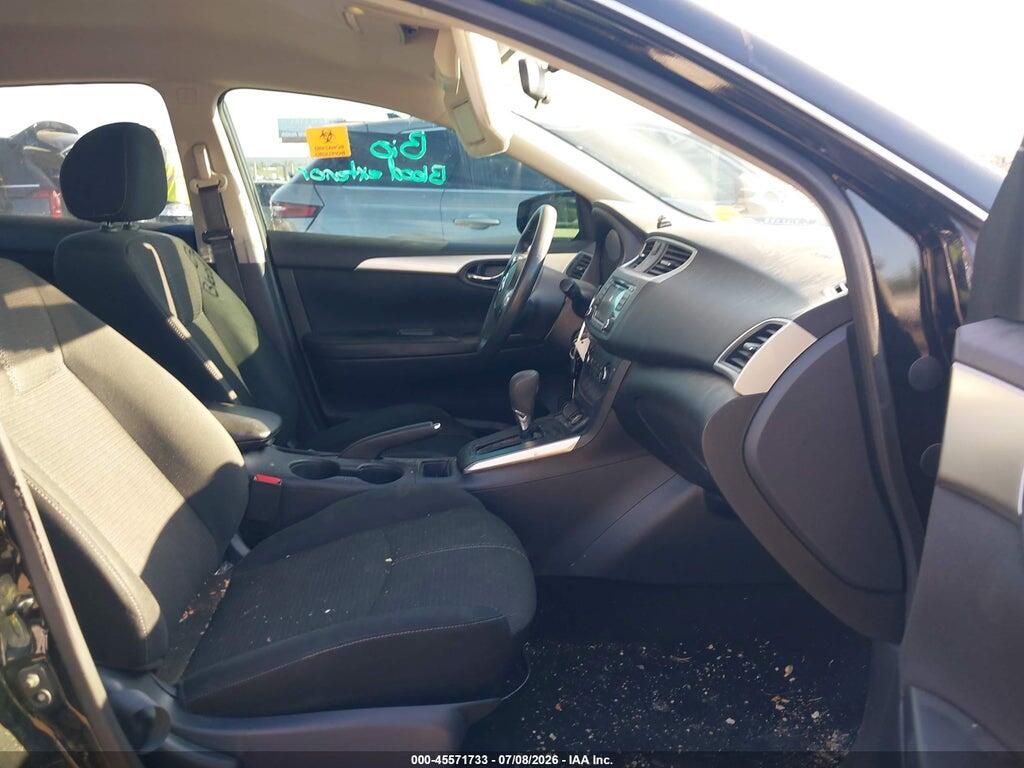 3N1AB7AP2JY343633 2018 NISSAN SENTRA photo no. 5