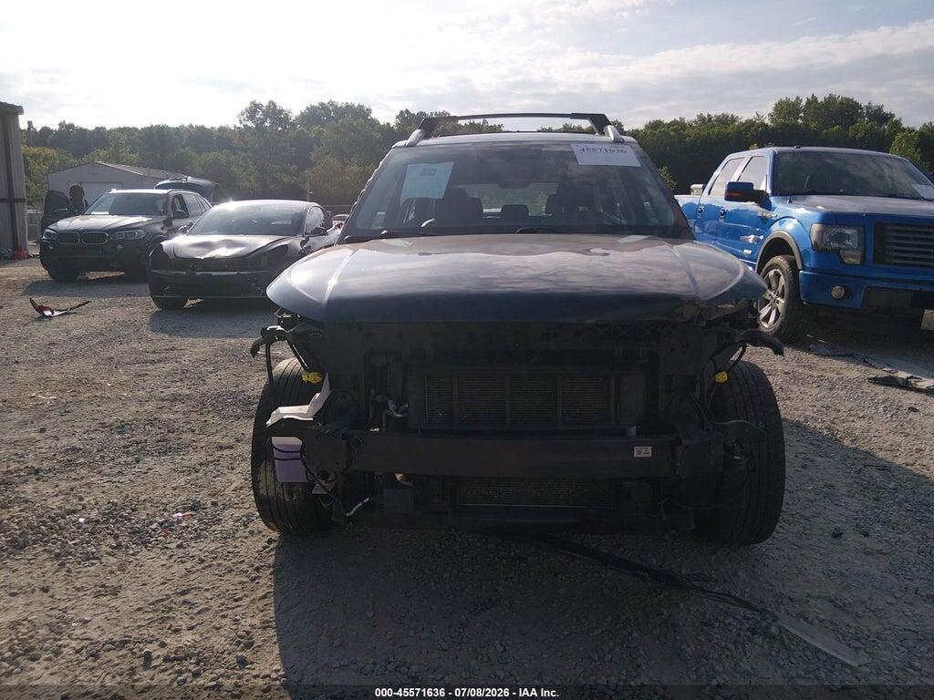 KMHRC8A39PU213579 2023 HYUNDAI VENUE photo no. 6