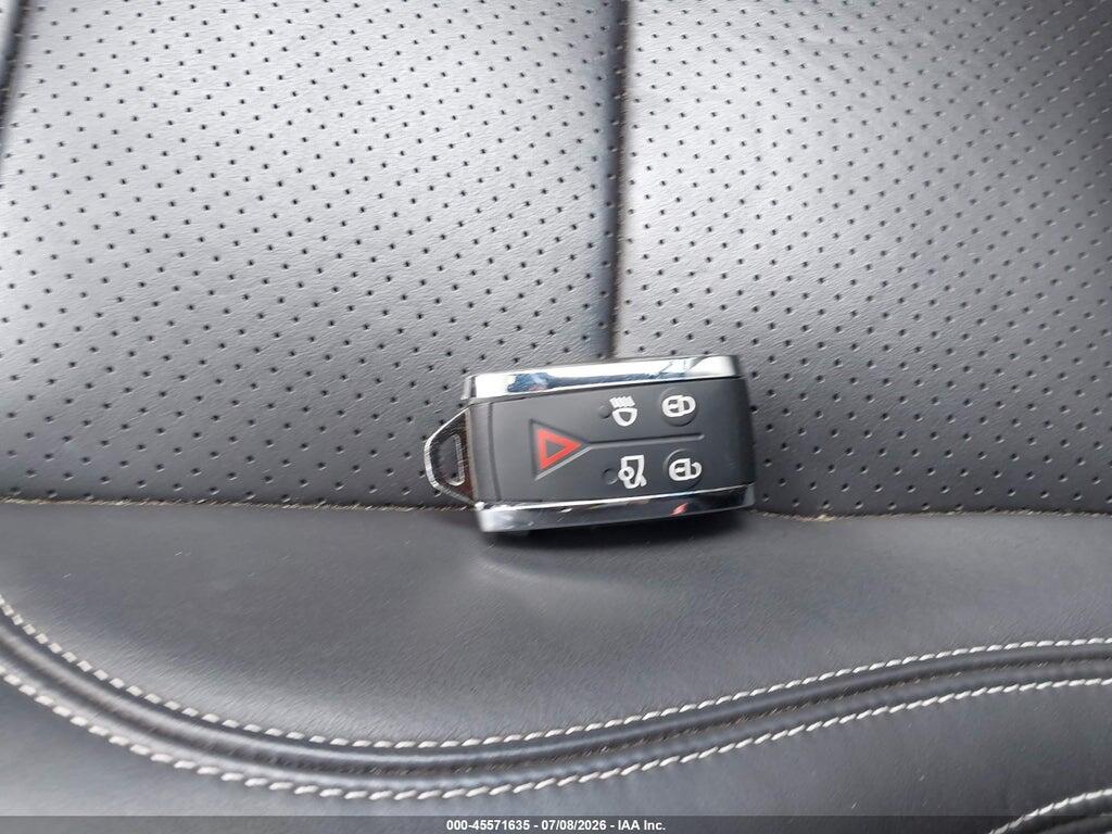SAJWA4FB2BLB41200 2011 JAGUAR XK photo no. 11