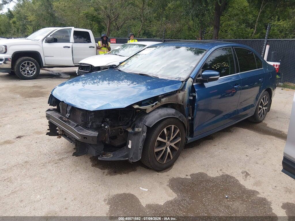 3VWDB7AJ3HM281194 2017 VOLKSWAGEN JETTA photo no. 2
