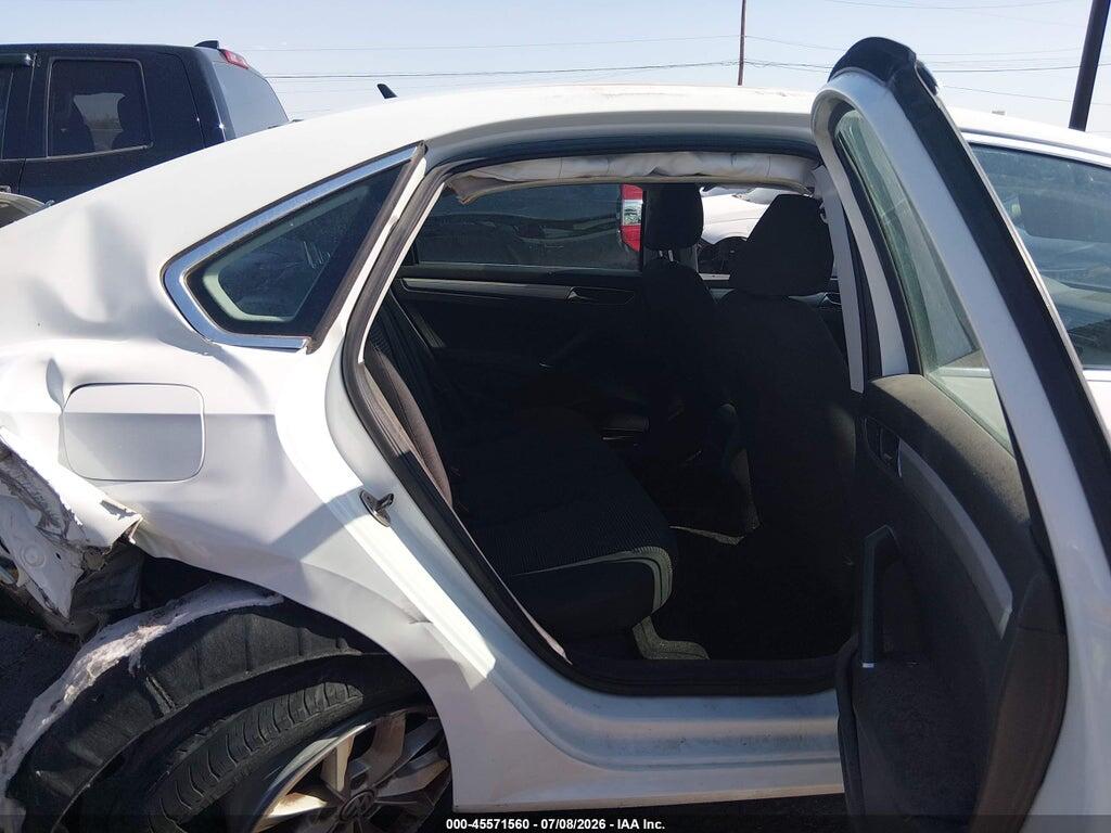 1VWAT7A33HC025401 2017 VOLKSWAGEN PASSAT photo no. 8
