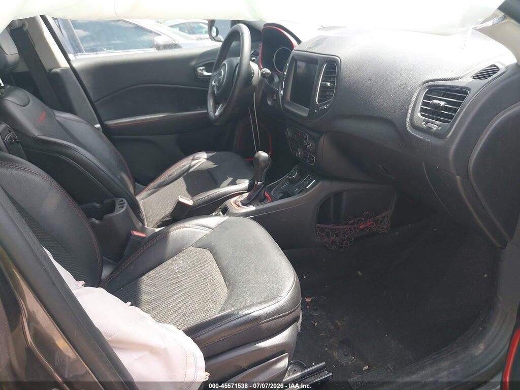 3C4NJDDB3MT556494 2021 JEEP COMPASS photo no. 5