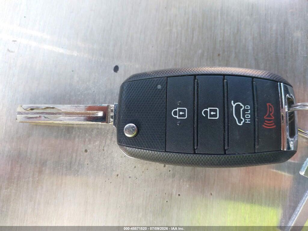 KNDPMCAC4H7067801 2017 KIA SPORTAGE photo no. 11