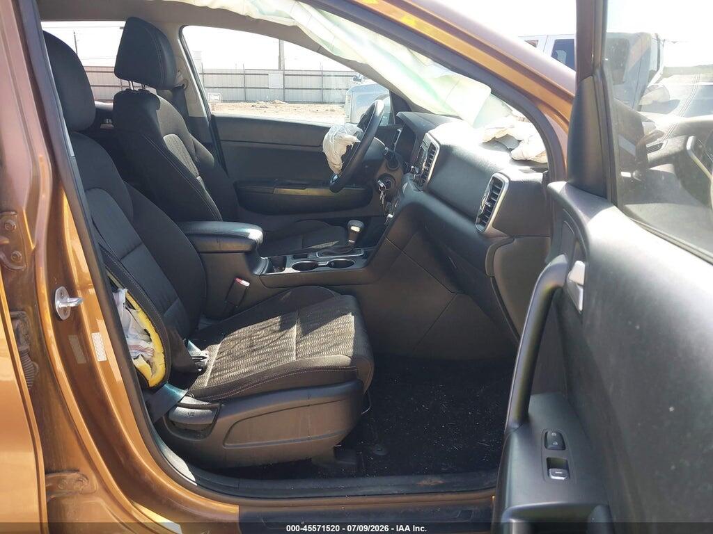 KNDPMCAC4H7067801 2017 KIA SPORTAGE photo no. 5