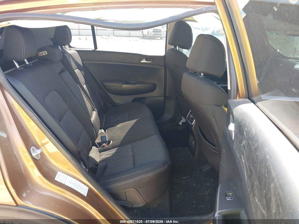 KNDPMCAC4H7067801 2017 KIA SPORTAGE photo no. 8