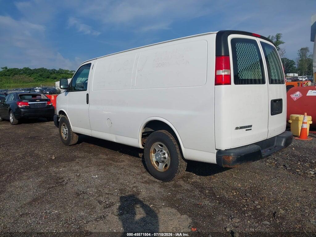 1GCWGFCFXF1262541 2015 CHEVROLET EXPRESS 2500 photo no. 3