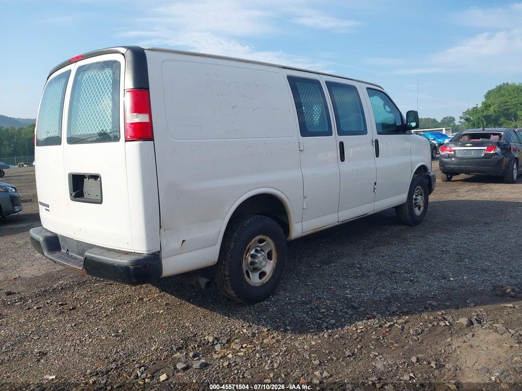 1GCWGFCFXF1262541 2015 CHEVROLET EXPRESS 2500 photo no. 4