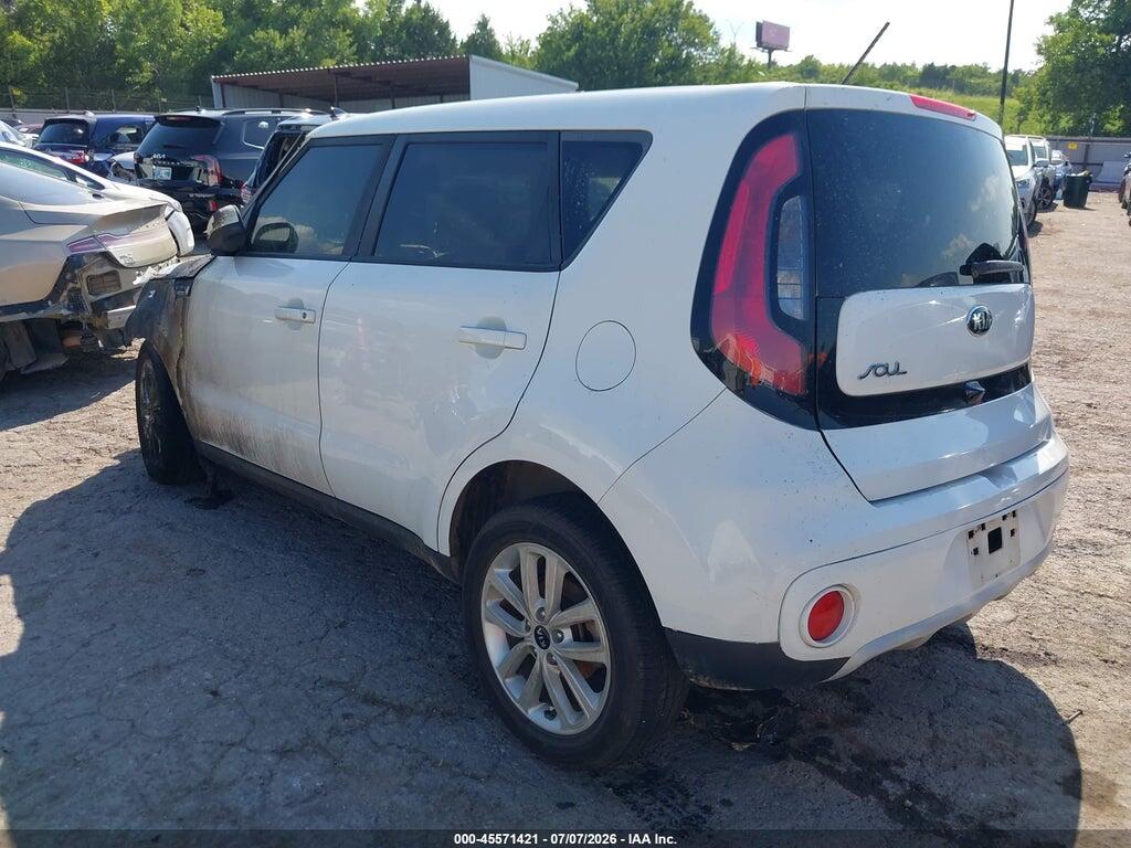 KNDJP3A53H7426795 2017 KIA SOUL photo no. 3