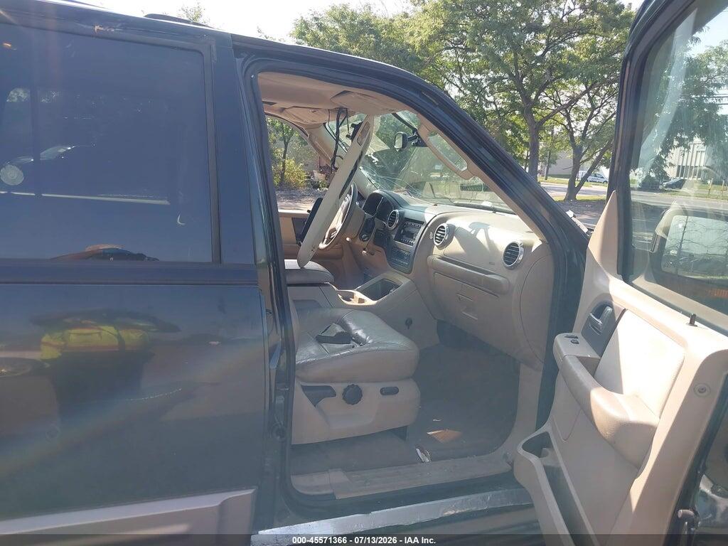 1FMPU18L54LA54854 2004 FORD EXPEDITION photo no. 5