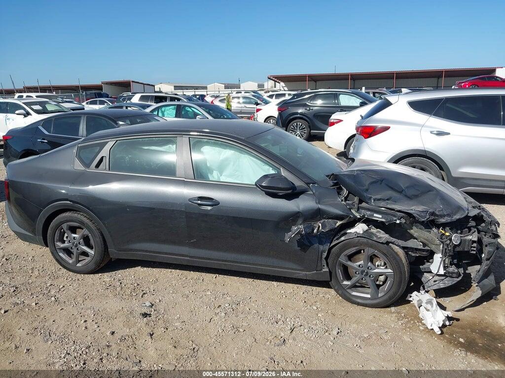 3KPFT4DE7SE101349 2025 KIA K4 photo no. 12