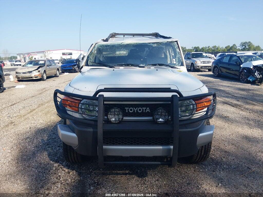 JTEBU4BF2AK094227 2010 TOYOTA FJ CRUISER photo no. 12