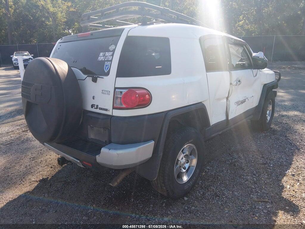 JTEBU4BF2AK094227 2010 TOYOTA FJ CRUISER photo no. 4