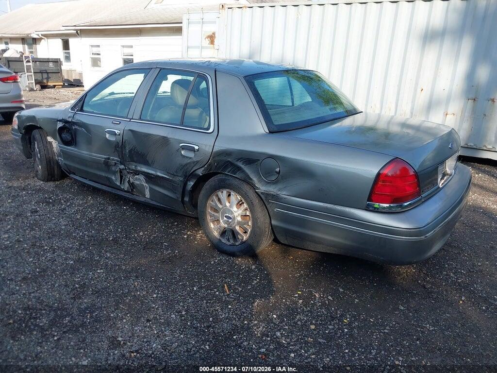 2FAFP74W94X182212 2004 FORD CROWN VICTORIA photo no. 3