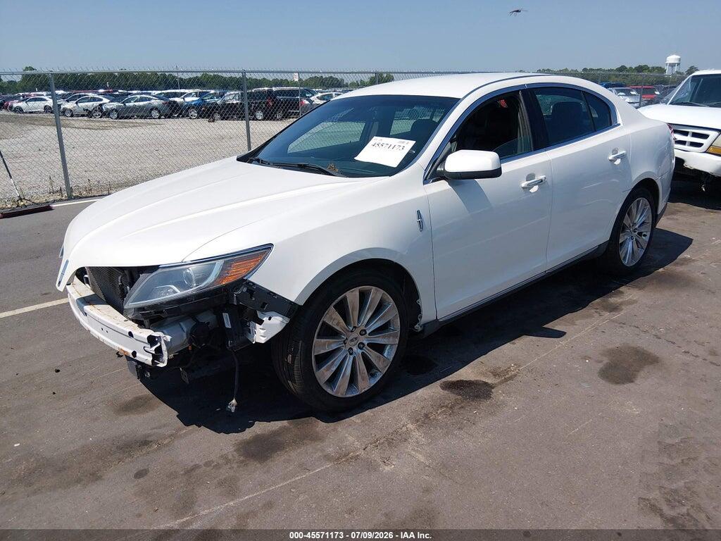 1LNHL9FTXDG605409 2013 LINCOLN MKS photo no. 2