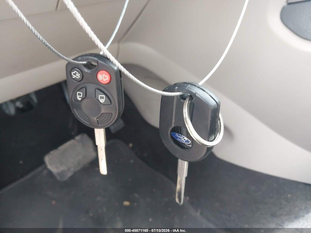 1FMCU0GD5HUD19629 2017 FORD ESCAPE photo no. 11