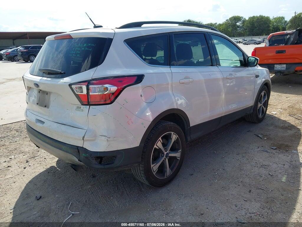 1FMCU0GD5HUD19629 2017 FORD ESCAPE photo no. 4