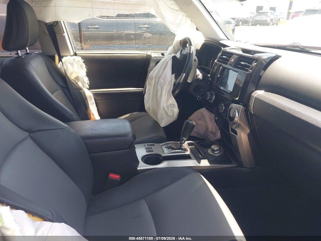 JTEBU5JR3K5713564 2019 TOYOTA 4RUNNER photo no. 5