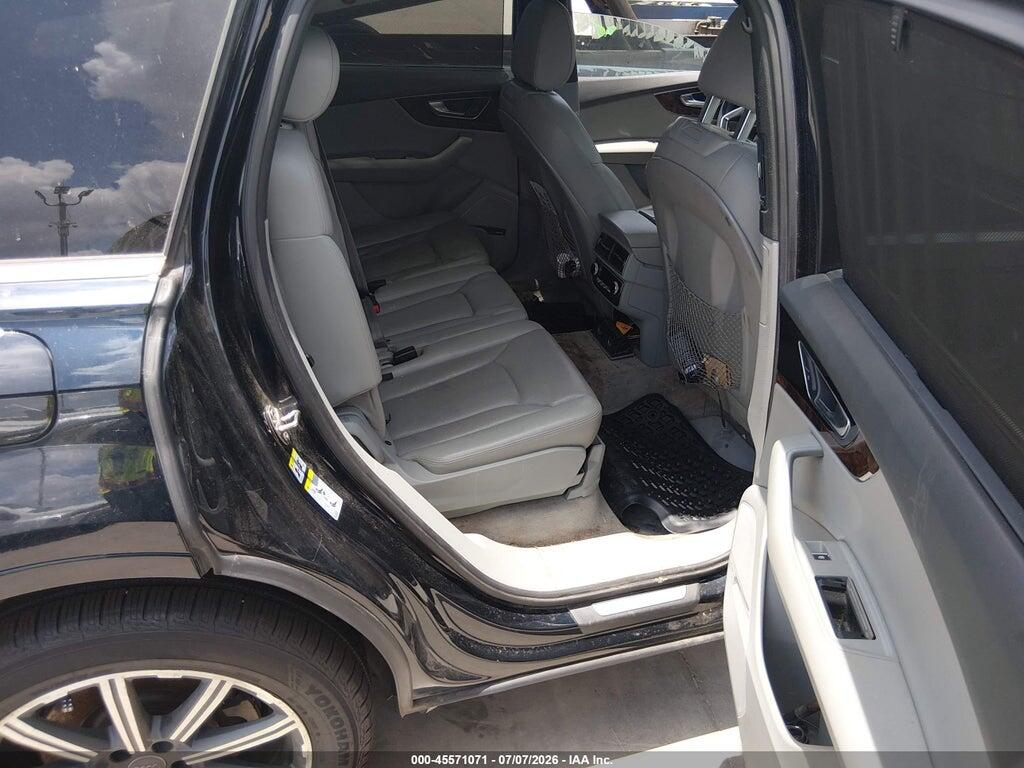 WA1LAAF76HD017033 2017 AUDI Q7 photo no. 8