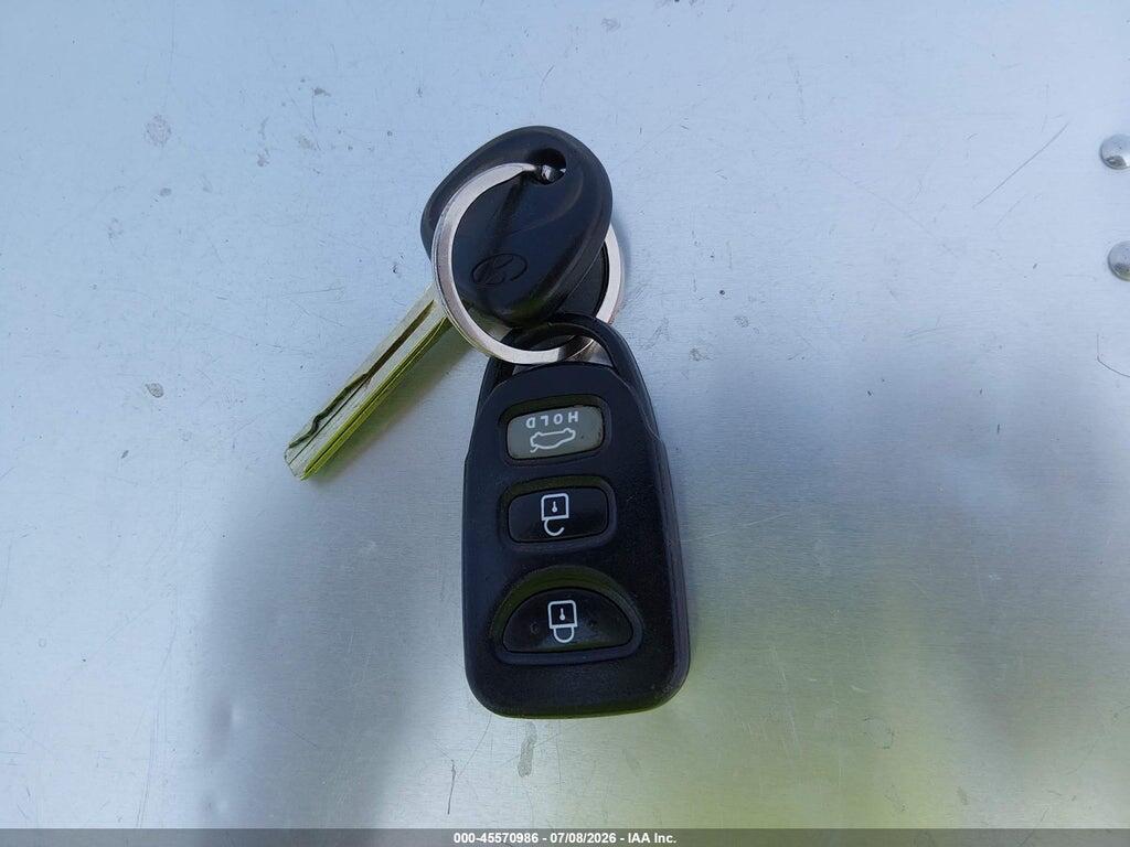 5NPEB4AC8EH864403 2014 HYUNDAI SONATA photo no. 11