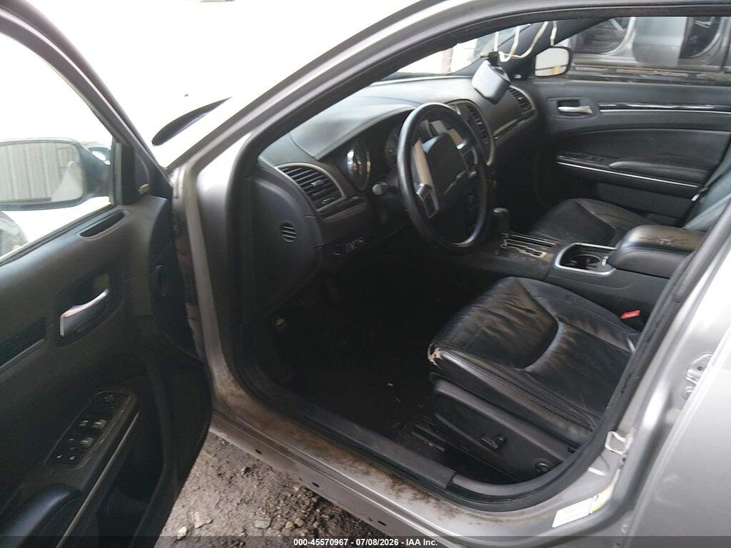 2C3CA5CG8BH546239 2011 CHRYSLER 300 photo no. 12