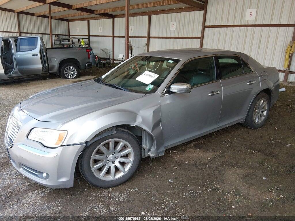 2C3CA5CG8BH546239 2011 CHRYSLER 300 photo no. 2