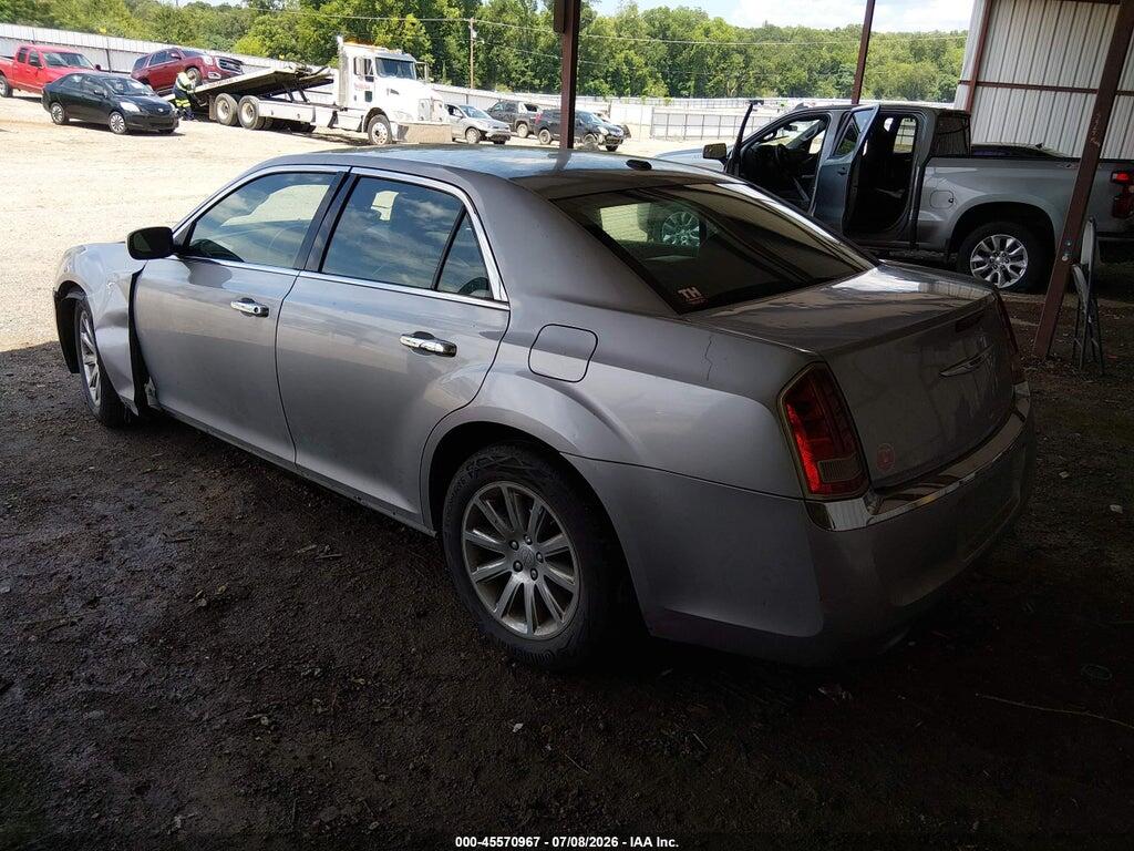 2C3CA5CG8BH546239 2011 CHRYSLER 300 photo no. 3