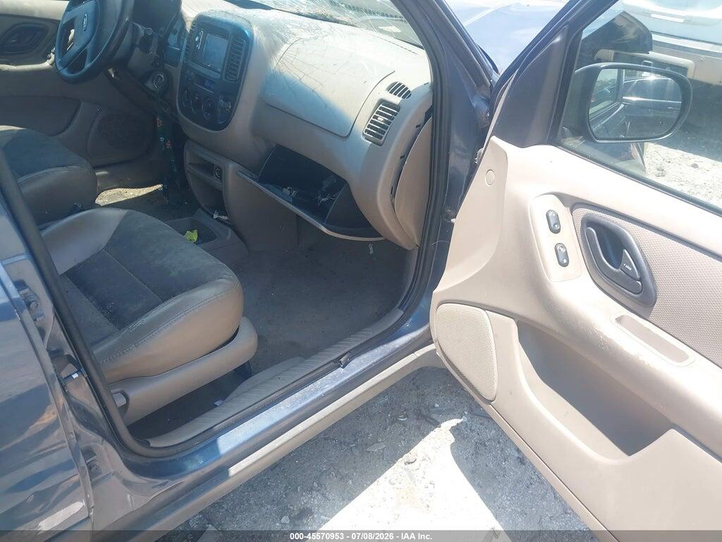 1FMYU01101KA80934 2001 FORD ESCAPE photo no. 5