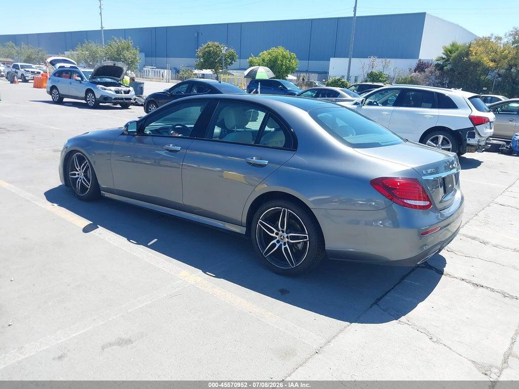 WDDZF4JB5KA529735 2019 MERCEDES-BENZ E 300 photo no. 3