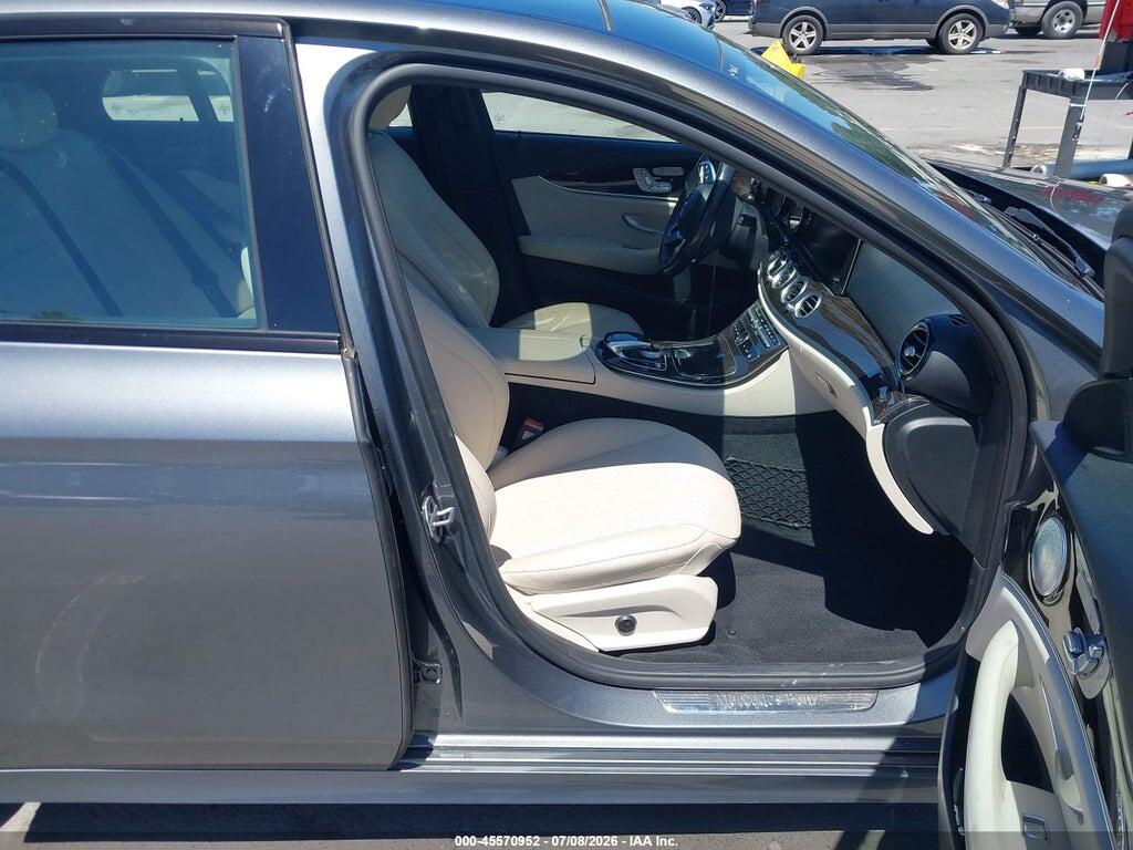WDDZF4JB5KA529735 2019 MERCEDES-BENZ E 300 photo no. 5