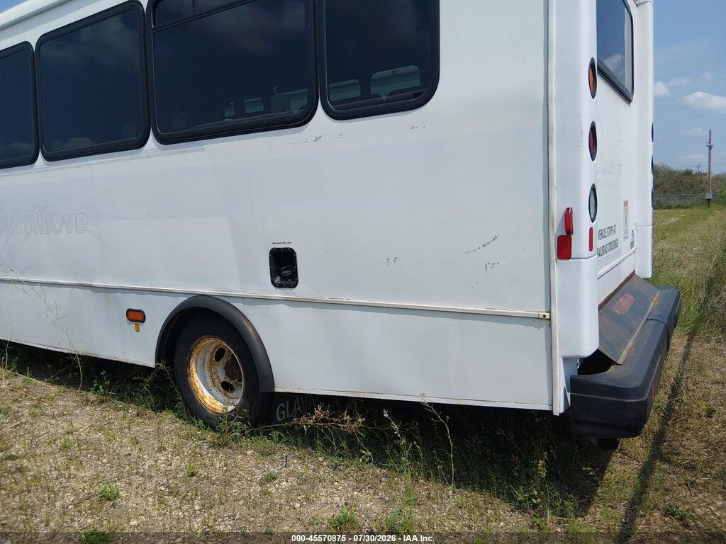 1FDFE4FS2JDC37283 2018 FORD E-450 CUTAWAY photo no. 3
