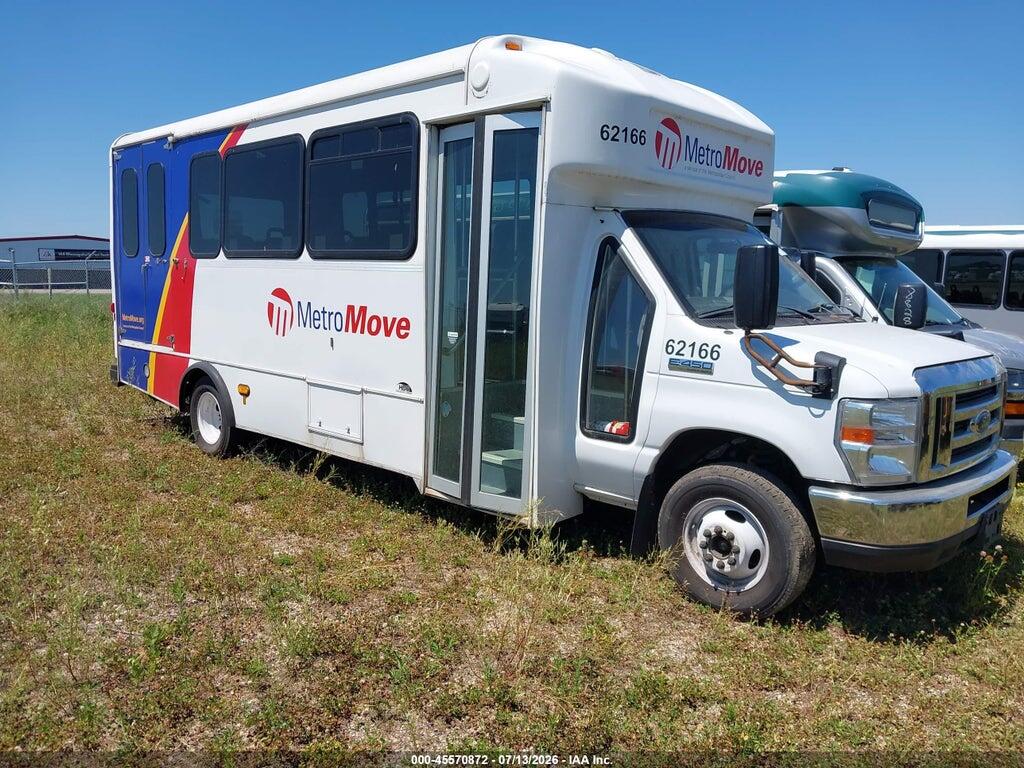 1FDFE4FS3JDC37289 2018 FORD E-450 CUTAWAY photo no. 1
