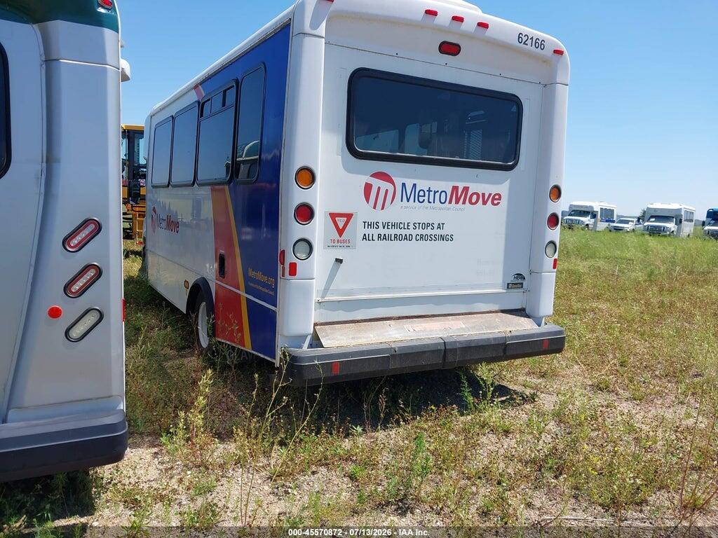 1FDFE4FS3JDC37289 2018 FORD E-450 CUTAWAY photo no. 3