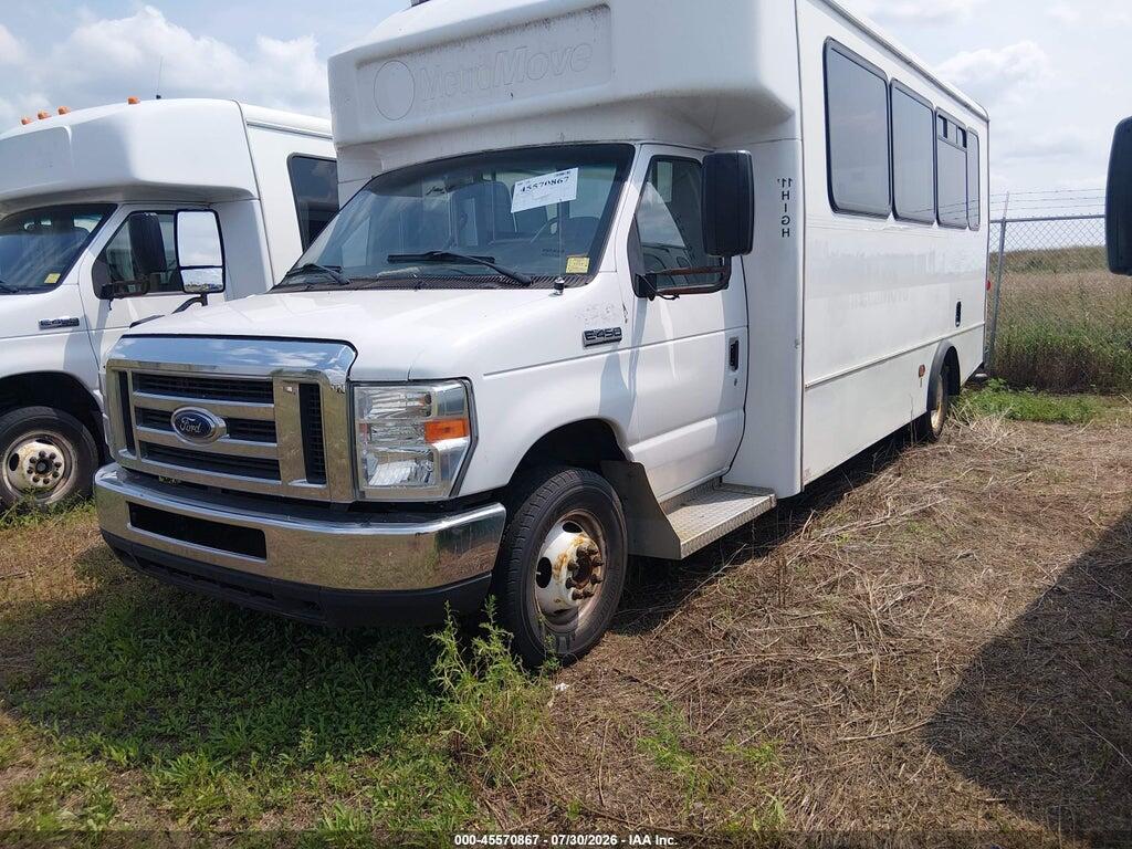 1FDFE4FS5JDC37908 2018 FORD E-450 CUTAWAY photo no. 2