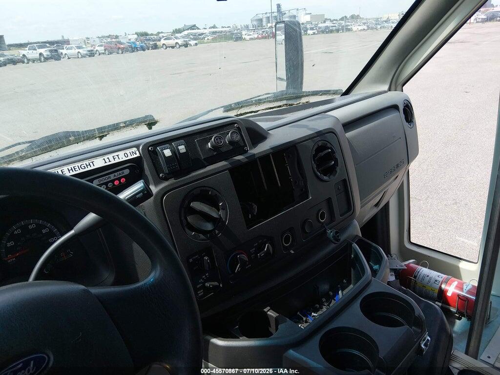 1FDFE4FS5JDC37908 2018 FORD E-450 CUTAWAY photo no. 6