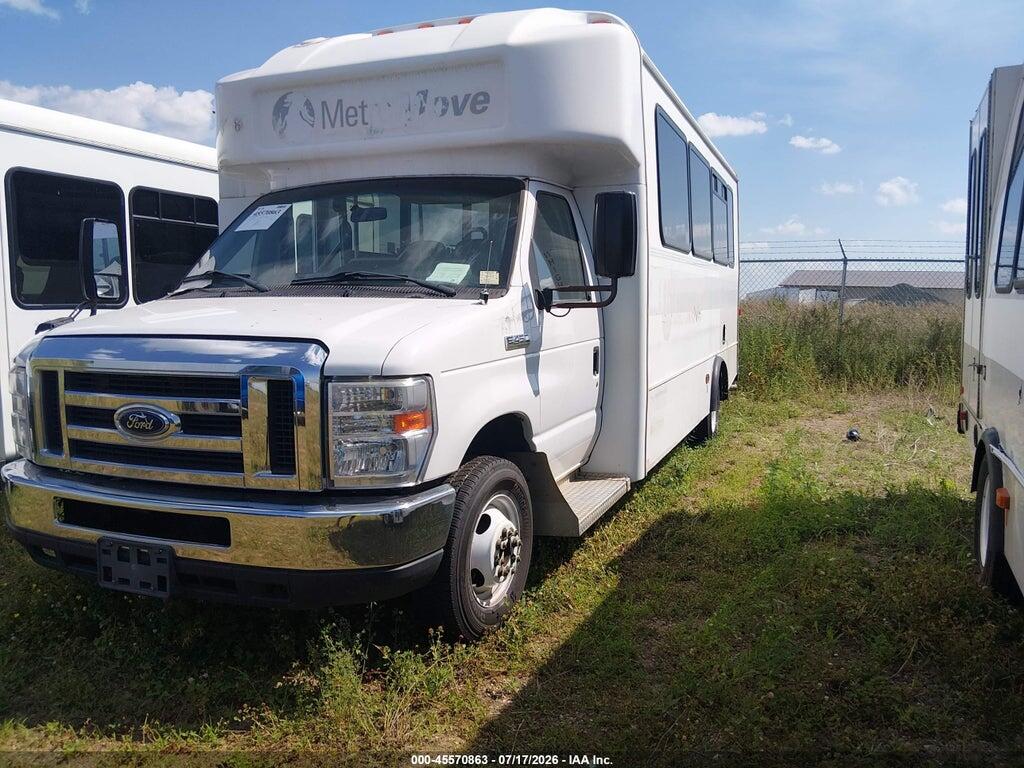 1FDFE4FS4JDC36314 2018 FORD E-450 CUTAWAY photo no. 2