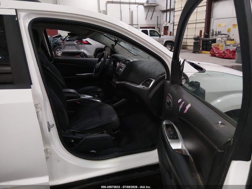 3D4PH1FG2BT520873 2011 DODGE JOURNEY photo no. 5
